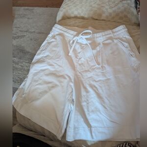 Style & Co. Women's White Bermudas